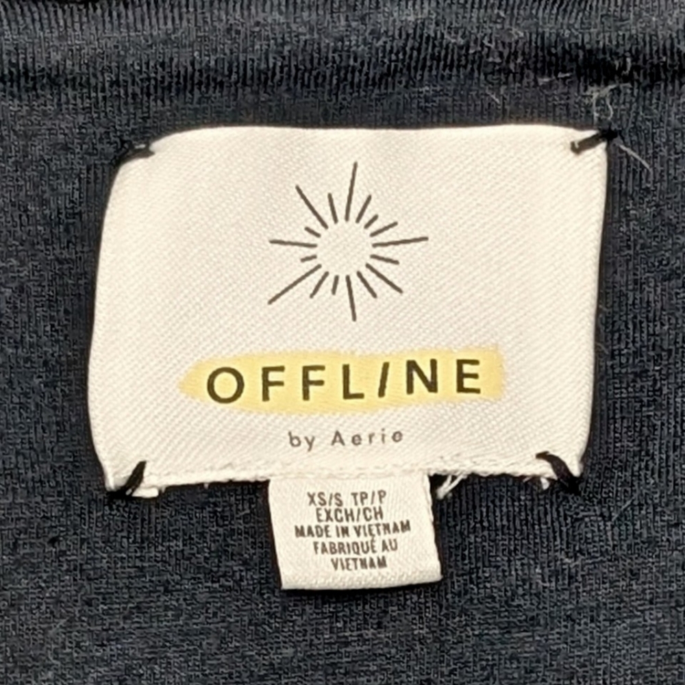Offline By Aerie Black Sherpa Hooded Poncho - Picture 6 of 9